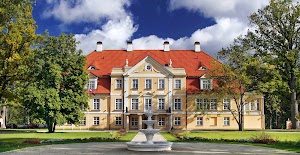 Malpils Manor